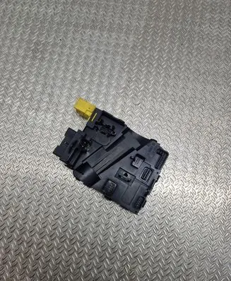 Volkswagen Touran I Steering angle sensor 1K0953549AF 05113513 01019060490255