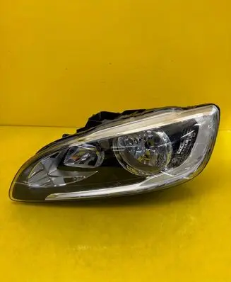 Volvo V60 Headlight/headlamp 31420115