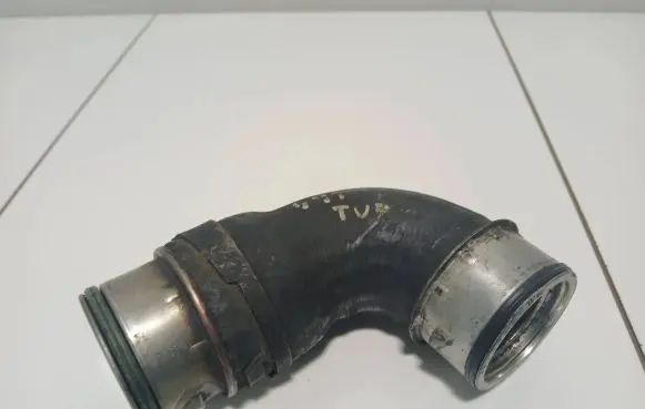 Volkswagen Golf IV Intercooler hose/pipe