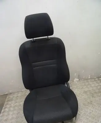 Toyota Avensis T250 Front driver seat
