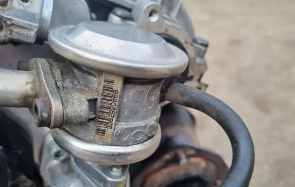 Audi A6 S6 C5 4B EGR valve 078131102 72256001