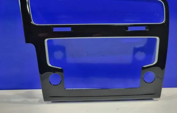 Volkswagen Golf VII Radio/GPS head unit trim 5GM819728