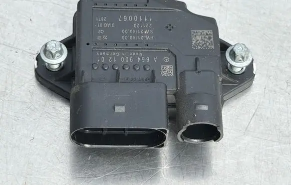 Mercedes-Benz Sprinter W907 W910 Glow plug pre-heat relay 1110067 A6549001201 HW214000