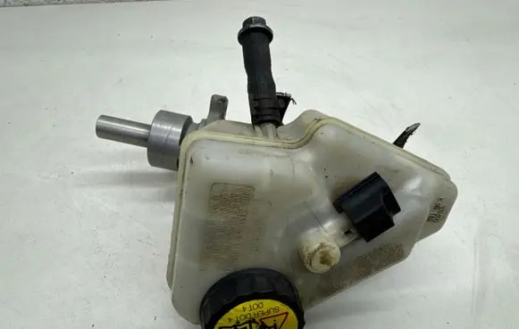 Ford Mondeo Mk III Master brake cylinder 22407779