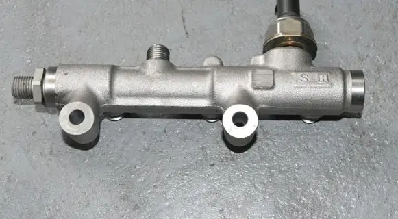 Audi A4 S4 B8 8K Fuel main line pipe 59130089