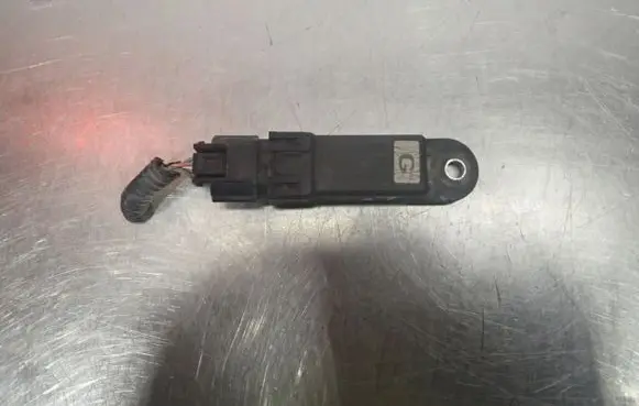 Infiniti M Exhaust gas pressure sensor 40740-1LA0A