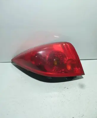 Nissan Primera Rear/tail lights 89025259