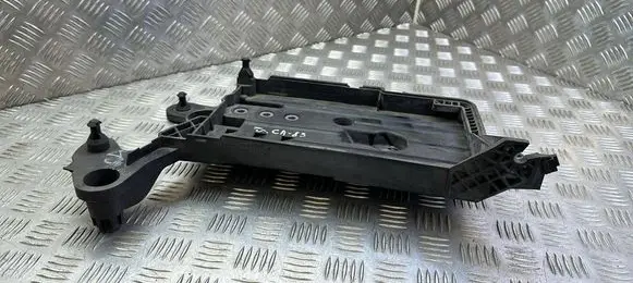 Skoda Superb B8 (3V) Battery tray 5Q0915321H