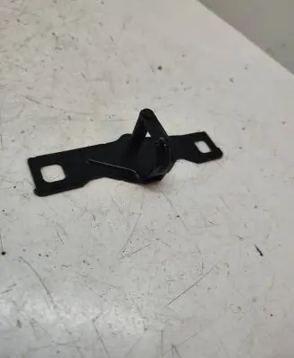 Audi A3 S3 8V Loading door lock loop/hook striker 8v5827507