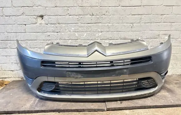 Citroen C4 Grand Picasso Front bumper 9654196177