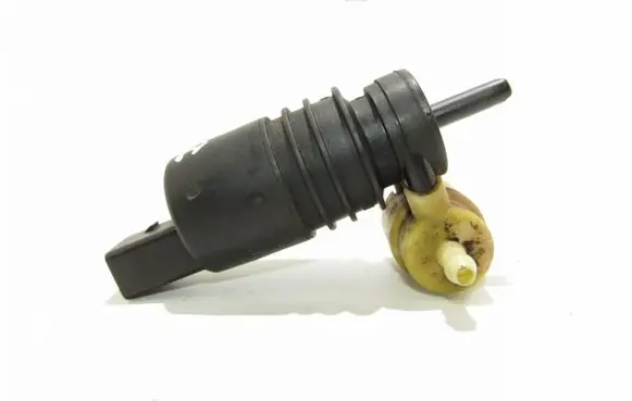 Volkswagen Touareg I Windscreen/windshield washer pump