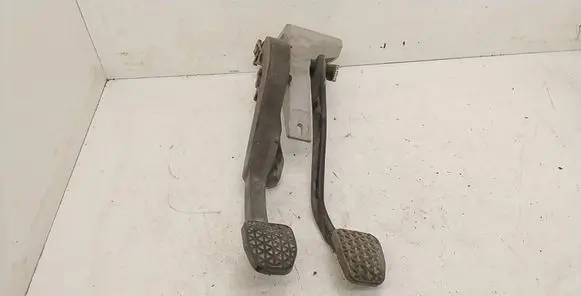 BMW 3 E36 Pedal assembly 1158993