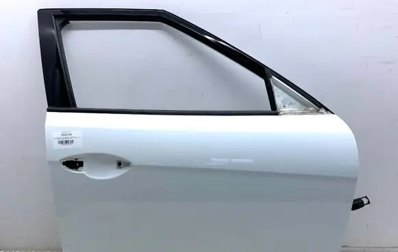 Hyundai Veloster Front door