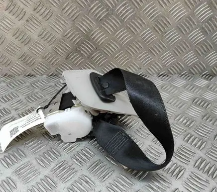 Toyota Land Cruiser (BJ70) Third row seat belt 7356060251C1