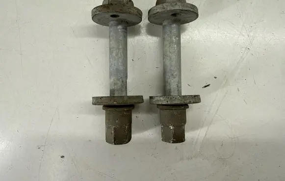Jeep Grand Cherokee Rear suspension camber bolt 6509343AA 6508488AA