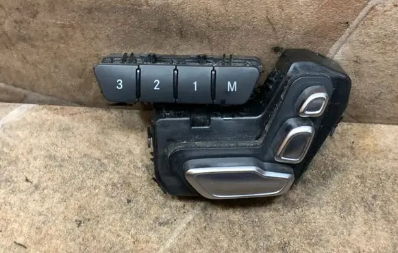 Mercedes-Benz GLS X166 Seat control switch A1669058200