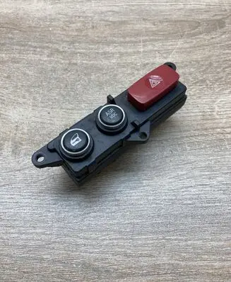 Alfa Romeo 159 Hazard light switch 156067821 156067820