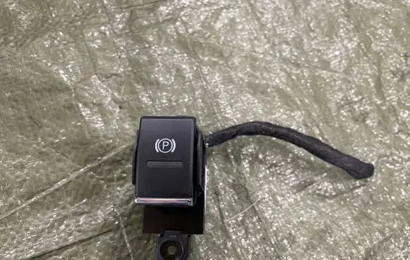 Porsche Cayenne (92A) Hand parking brake switch 7P5927225