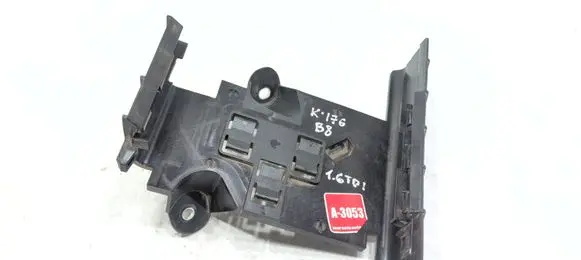 Volkswagen PASSAT B8 Other engine bay part 5Q0906507F