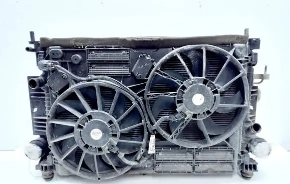 Ford Kuga II Radiator set FV416K775AB EJ7H19710AC