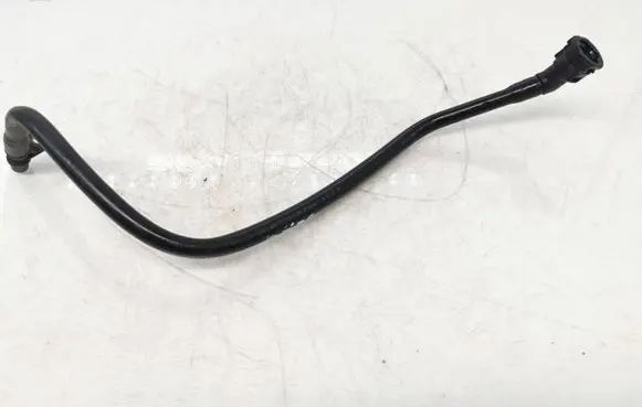 Ford Galaxy Gearbox oil cooler pipe/hose 66917890nb