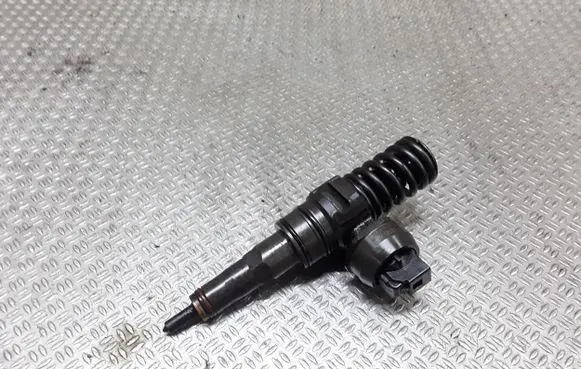 Audi A4 S4 B6 8E 8H Fuel injector 038130073BA