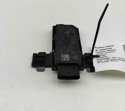 Audi Q4 Sportback e-tron Keyless system antenna 5WA962133E