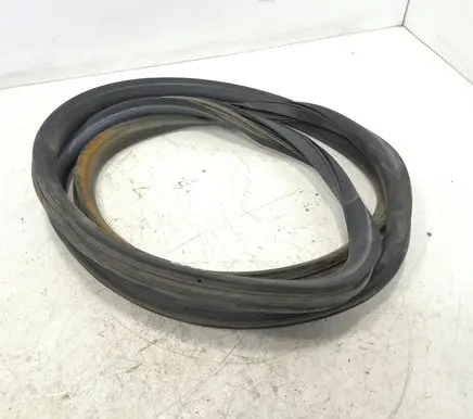 Volkswagen Caddy Sliding door rubber seal 