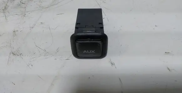 Audi A6 S6 C7 4G AUX in-socket connector 4G0035474