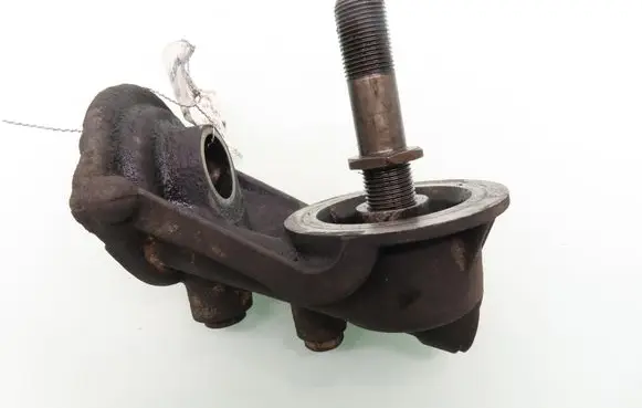 Volkswagen Transporter - Caravelle T4 Oil filter mounting bracket 074115417N