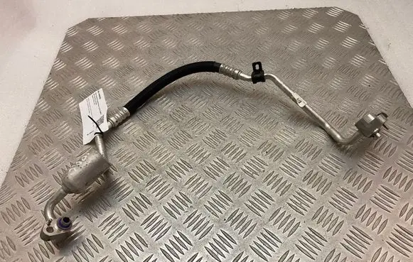 Jaguar I-Pace Air conditioning (A/C) pipe/hose J9D319N601AB