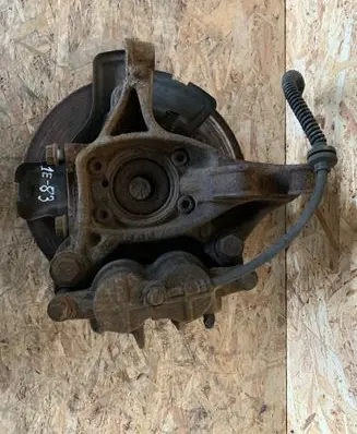 Volkswagen Crafter Front wheel hub