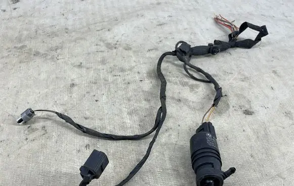 BMW 5 F10 F11 Windscreen/windshield washer pump 6934160