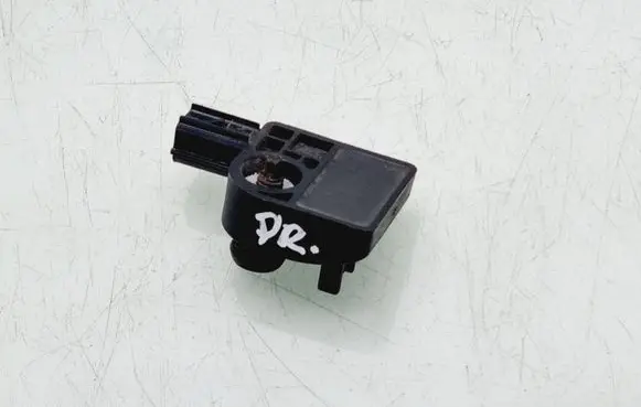 Tesla Model S Airbag deployment crash/impact sensor 100527400B