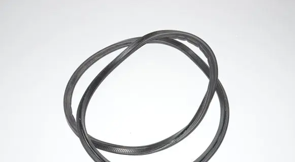 BMW i3 Trunk rubber seal (body) 7296906