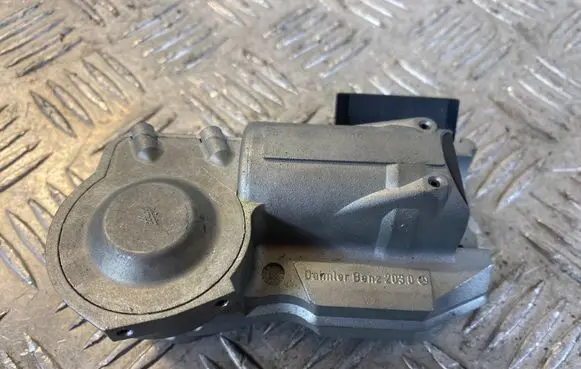 Mercedes-Benz E W211 Steering wheel lock 2030