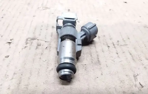 Peugeot 207 Fuel injector