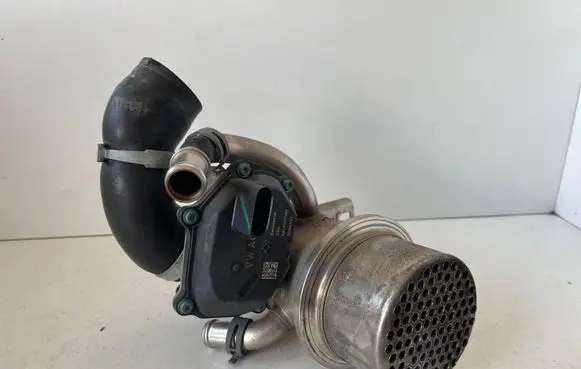 Skoda Superb B8 (3V) EGR valve cooler 04L131512BR 144771 601410318A