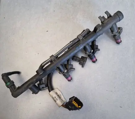Renault Megane II Fuel main line pipe 8200135504 H132259