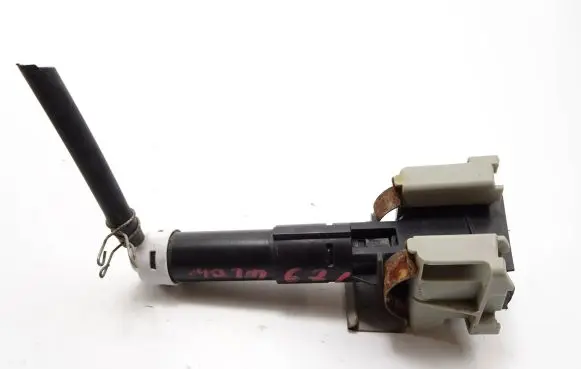 Headlight washer spray nozzle