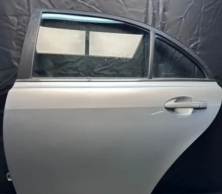 Toyota Avensis T250 Rear door 43R00048 1C0
