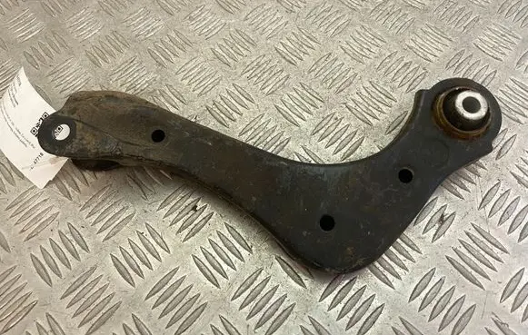 Toyota RAV 4 (XA50) Rear control arm