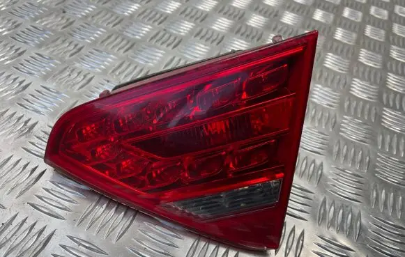 Audi A5 Sportback 8TA Tailgate rear/tail lights 8T0945094A