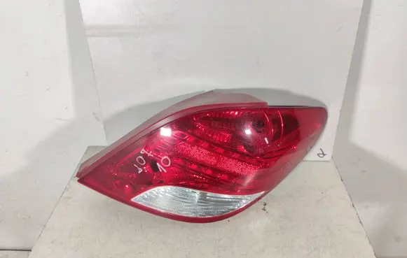 Peugeot 207 Rear/tail lights 9686565980 13404A