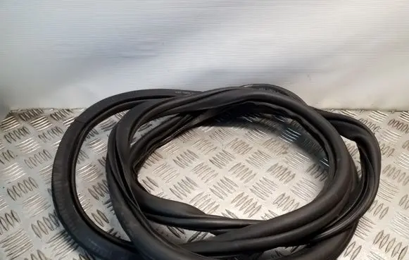 Audi A1 Front door rubber seal 8X4831722B