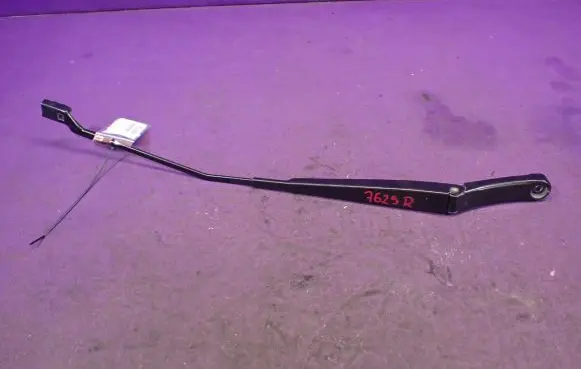 Seat Ibiza IV (6J,6P) Front wiper blade arm 6J1955410