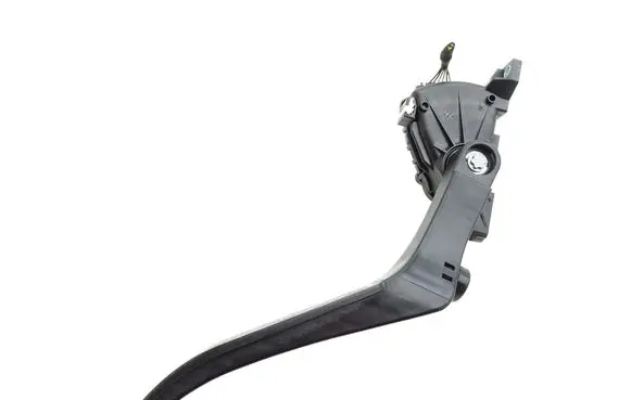 Volkswagen Touareg II Accelerator throttle pedal 7L0723507E
