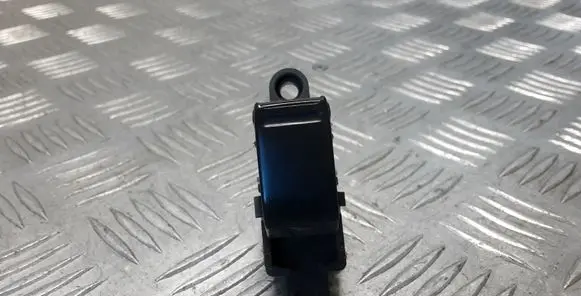 Nissan Almera Tino Electric window control switch