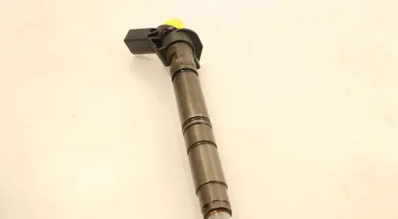 Audi A6 Allroad C7 Fuel injector 0445116040