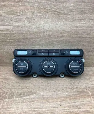 Volkswagen PASSAT B6 Climate control unit 746775 74677512